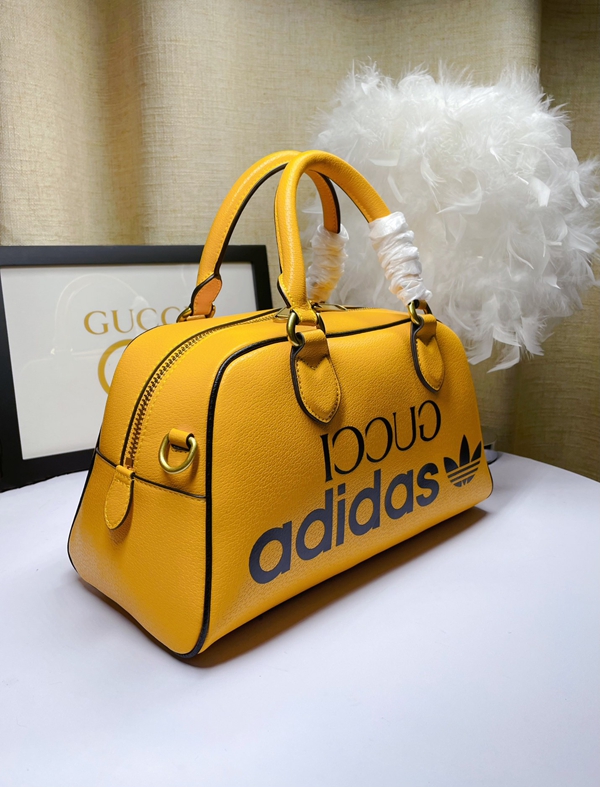 激安グッチバッグコピー側面デザイン